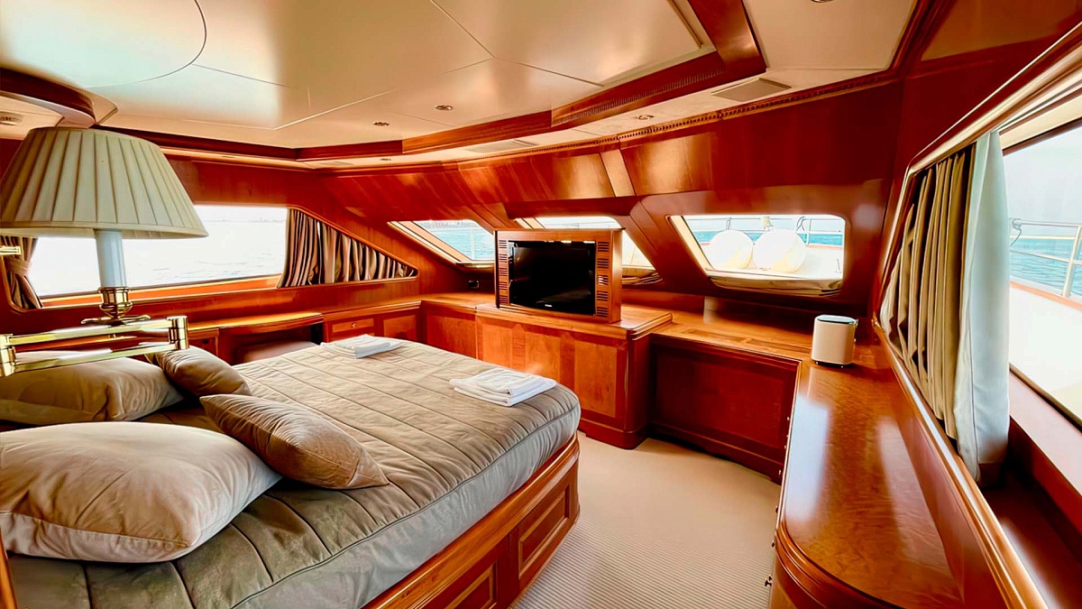 Аренда моторной яхты Benetti 30 Galaktika Skay на Мальдивах